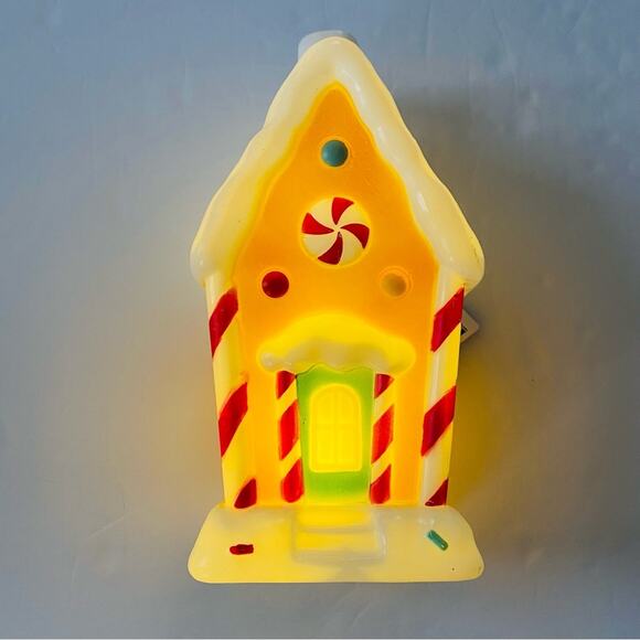 Gingerbread House Mini Table Top Blow Mold Battery Powered NWT - Picture 2 of 7